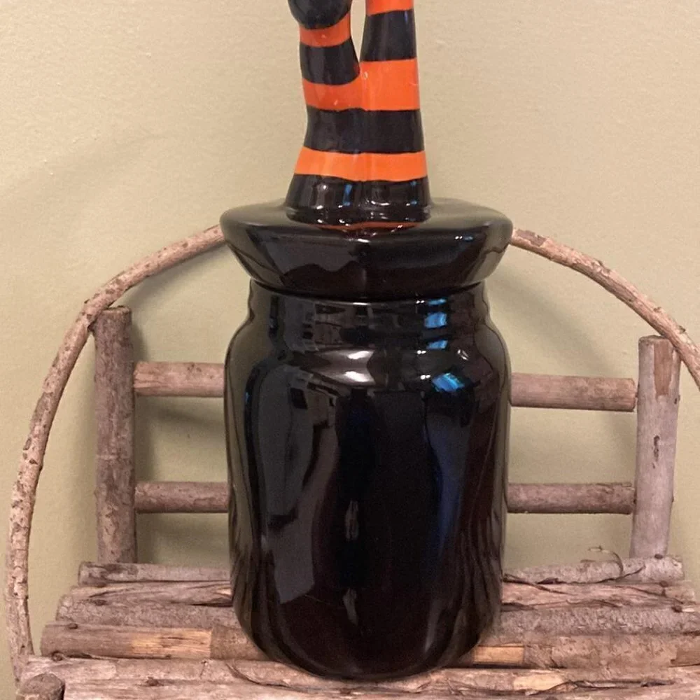 New RAE DUNN WITCH AND FAMOUS Witch Legs Lid Canister with Witch Legs Lid